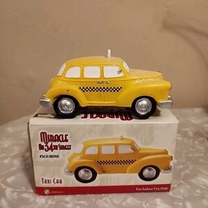 MIRACLE ON 34TH STREET TAXI CAB FIGURINE YELLOW CHECKERED CAB Enesco